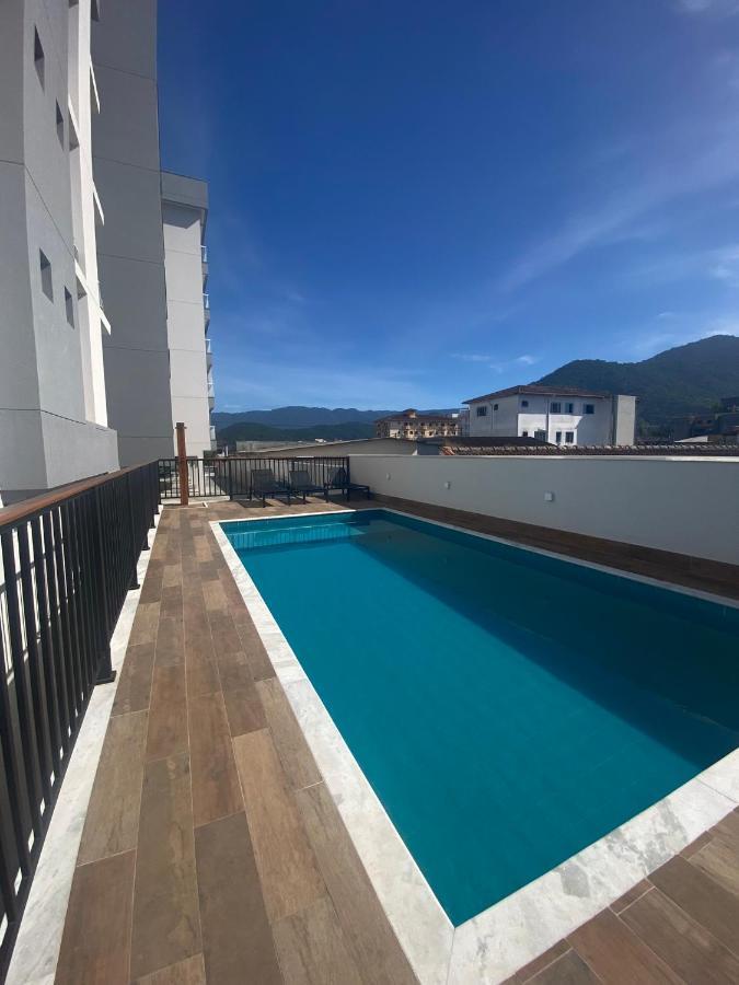Ap No Centro Piscina E Churras Apartman Ubatuba Kültér fotó